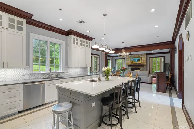 $3,550,000 | 3747 Purchase Street, Purchase, NY 10577