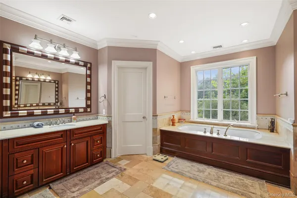 $3,450,000 | 3747 Purchase Street, Purchase, NY 10577