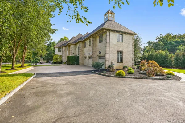 $3,450,000 | 3747 Purchase Street, Purchase, NY 10577