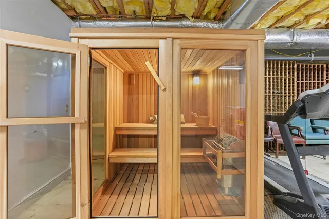 a picture of a city view