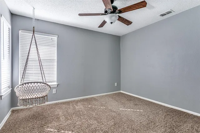 a view of entryway with window