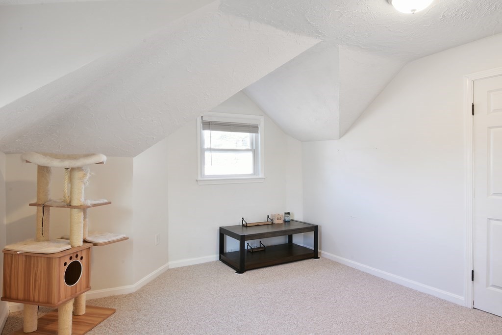 20 Valley View Lane Worcester, MA 01604 - Photo 25 of 38 Gallery Image 25