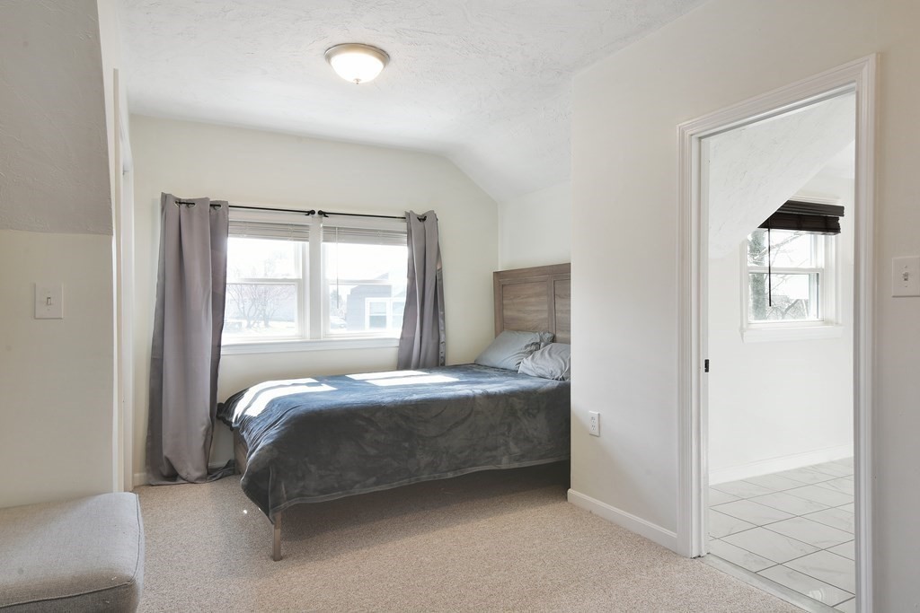 20 Valley View Lane Worcester, MA 01604 - Photo 27 of 38 Gallery Image 27