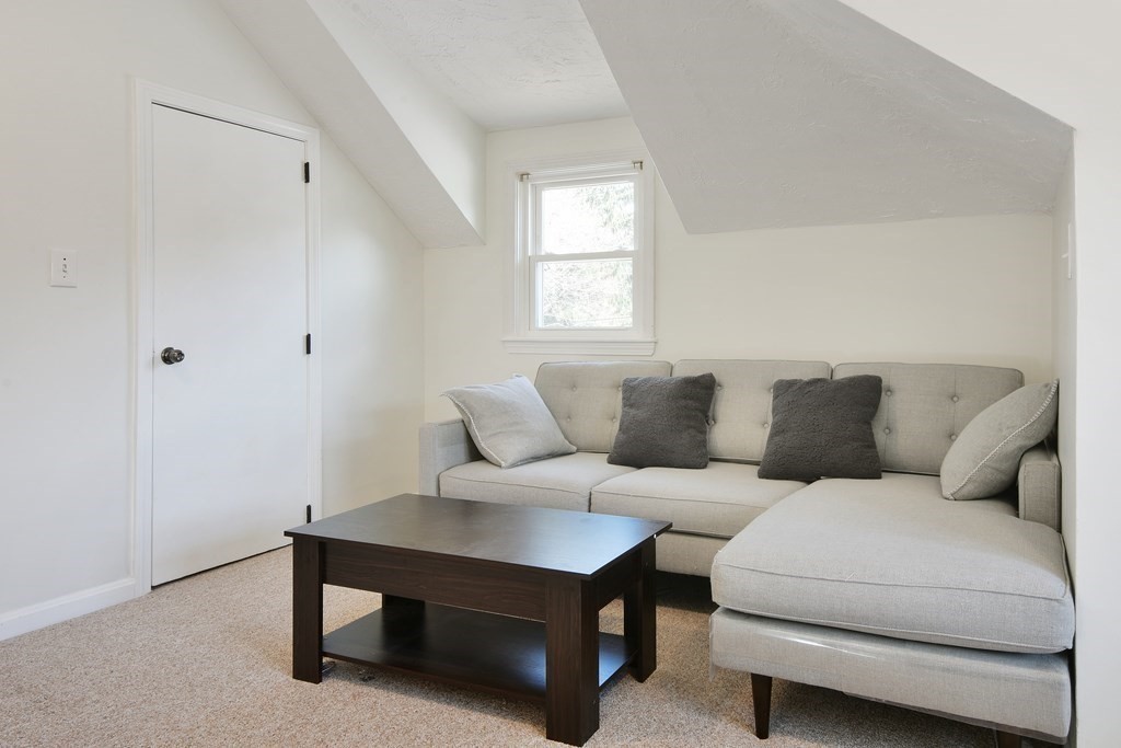 20 Valley View Lane Worcester, MA 01604 - Photo 30 of 38 Gallery Image 30