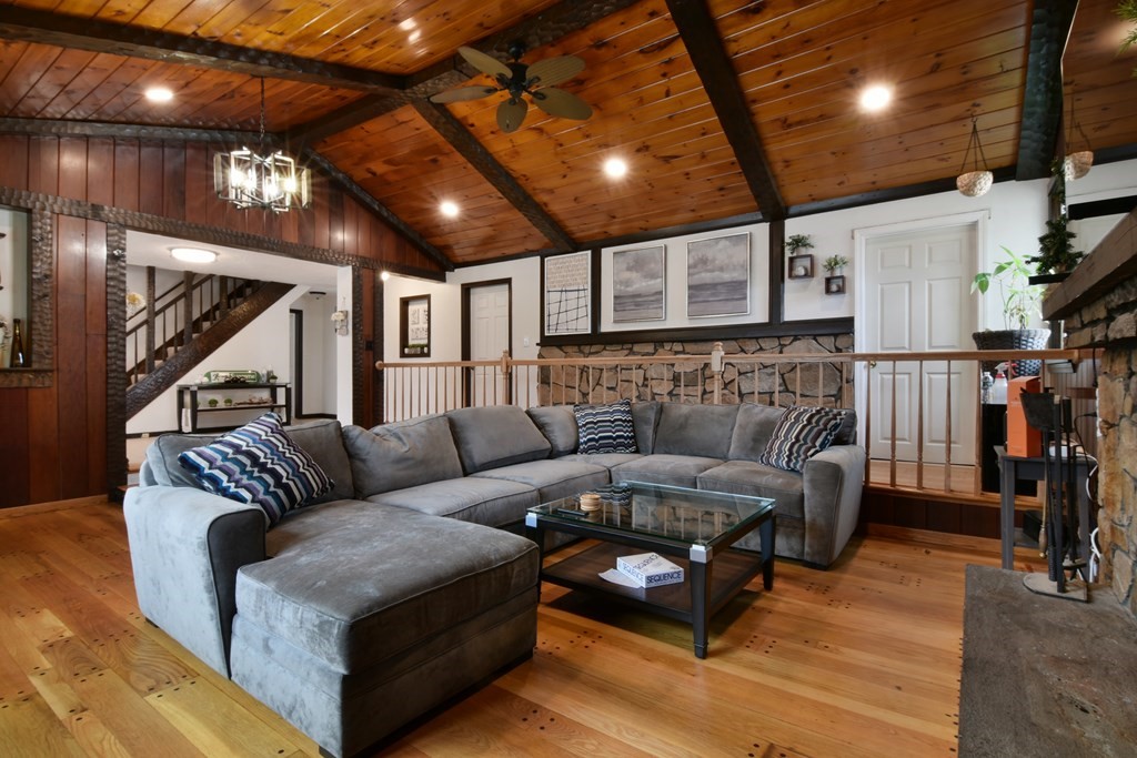 20 Valley View Lane Worcester, MA 01604 - Photo 10 of 38 Gallery Image 10