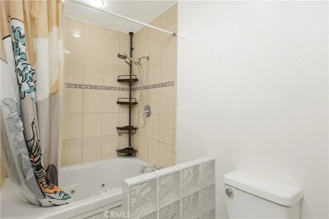 $3,900 | 5136 Thorn Tree Lane, Irvine, CA 92612