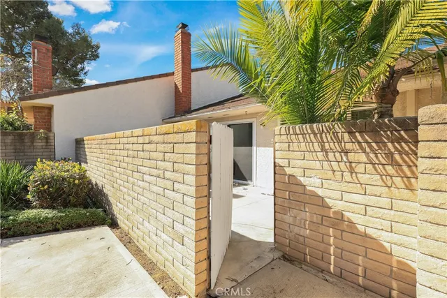 $3,900 | 5136 Thorn Tree Lane, Irvine, CA 92612