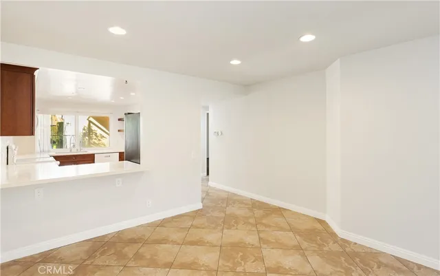 $3,900 | 5136 Thorn Tree Lane, Irvine, CA 92612