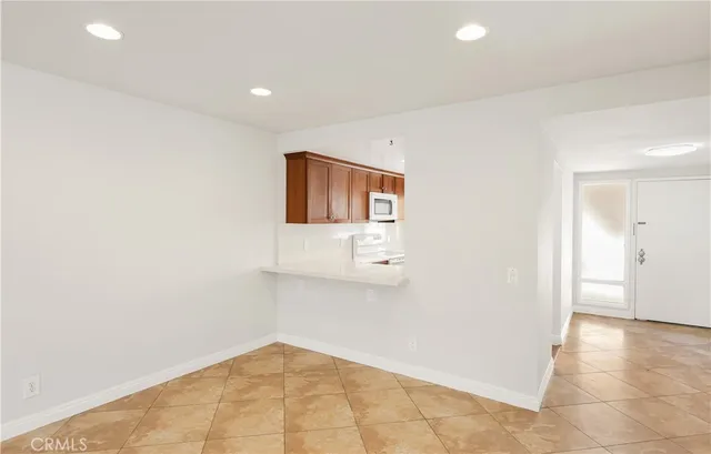 $3,900 | 5136 Thorn Tree Lane, Irvine, CA 92612