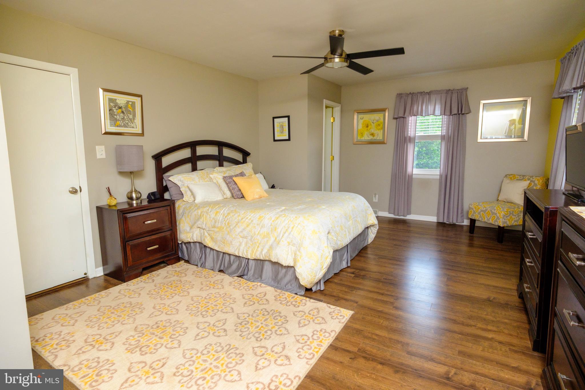 2124 Magnolia Court Cinnaminson, NJ 08077 - Photo 21 of 50 Primary bedroom