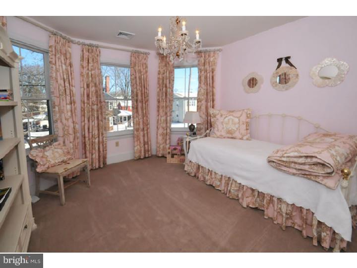 182 Decatur Street Doylestown, PA 18901 - Photo 21 of 25 Bedroom 3
