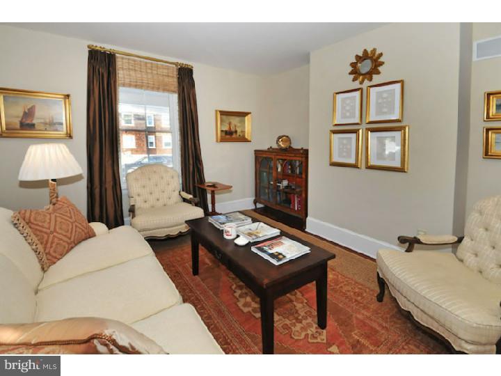 182 Decatur Street Doylestown, PA 18901 - Photo 6 of 25 Living Room