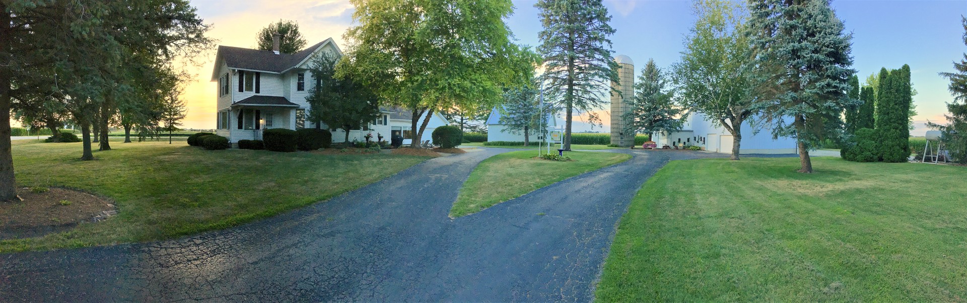 16053 Owens Road Hinckley, IL 60520 - Photo 1 of 68