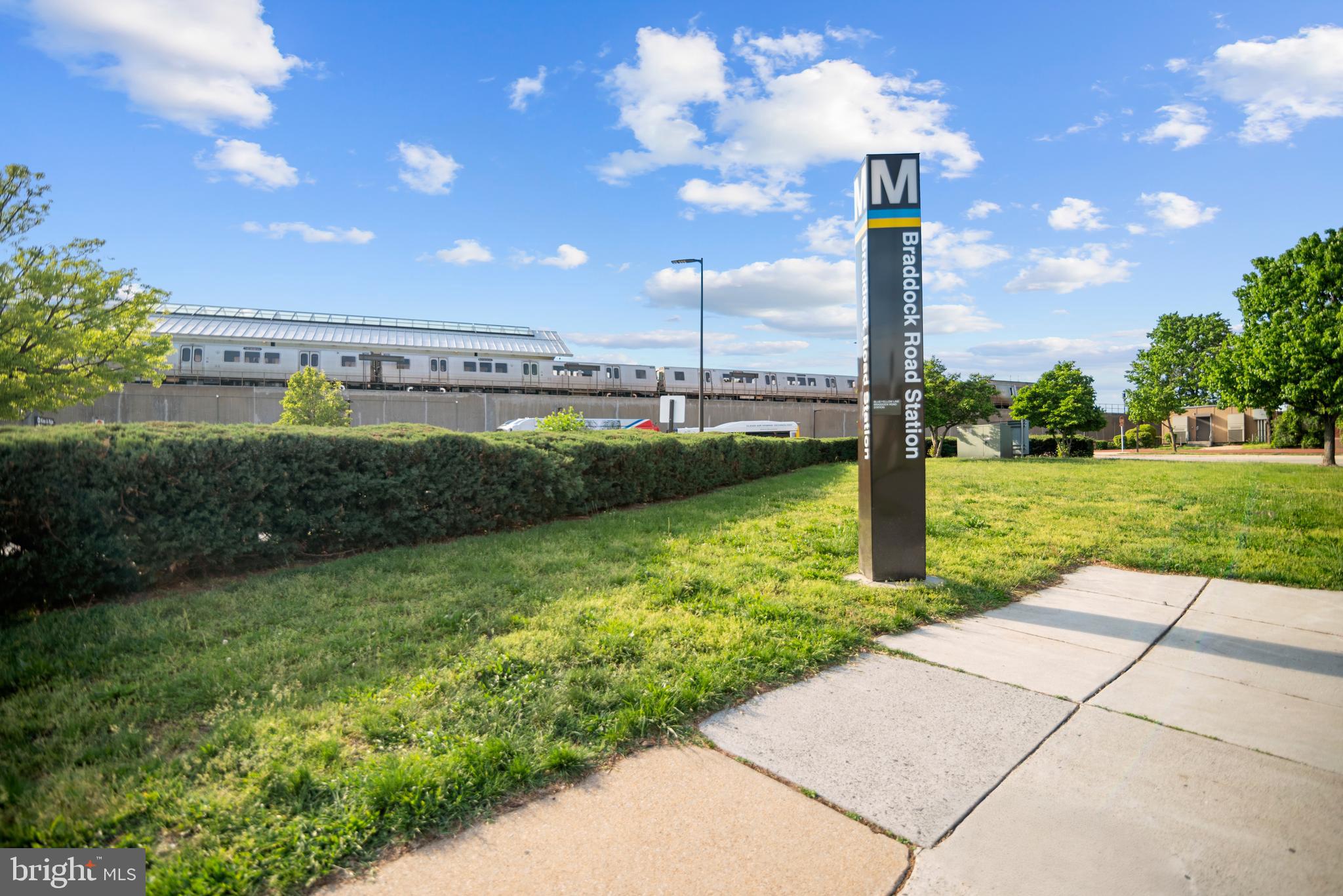 545 East Braddock Road, Unit 302 Alexandria, VA 22314 - Photo 28 of 36 a view of a pathway with a yard