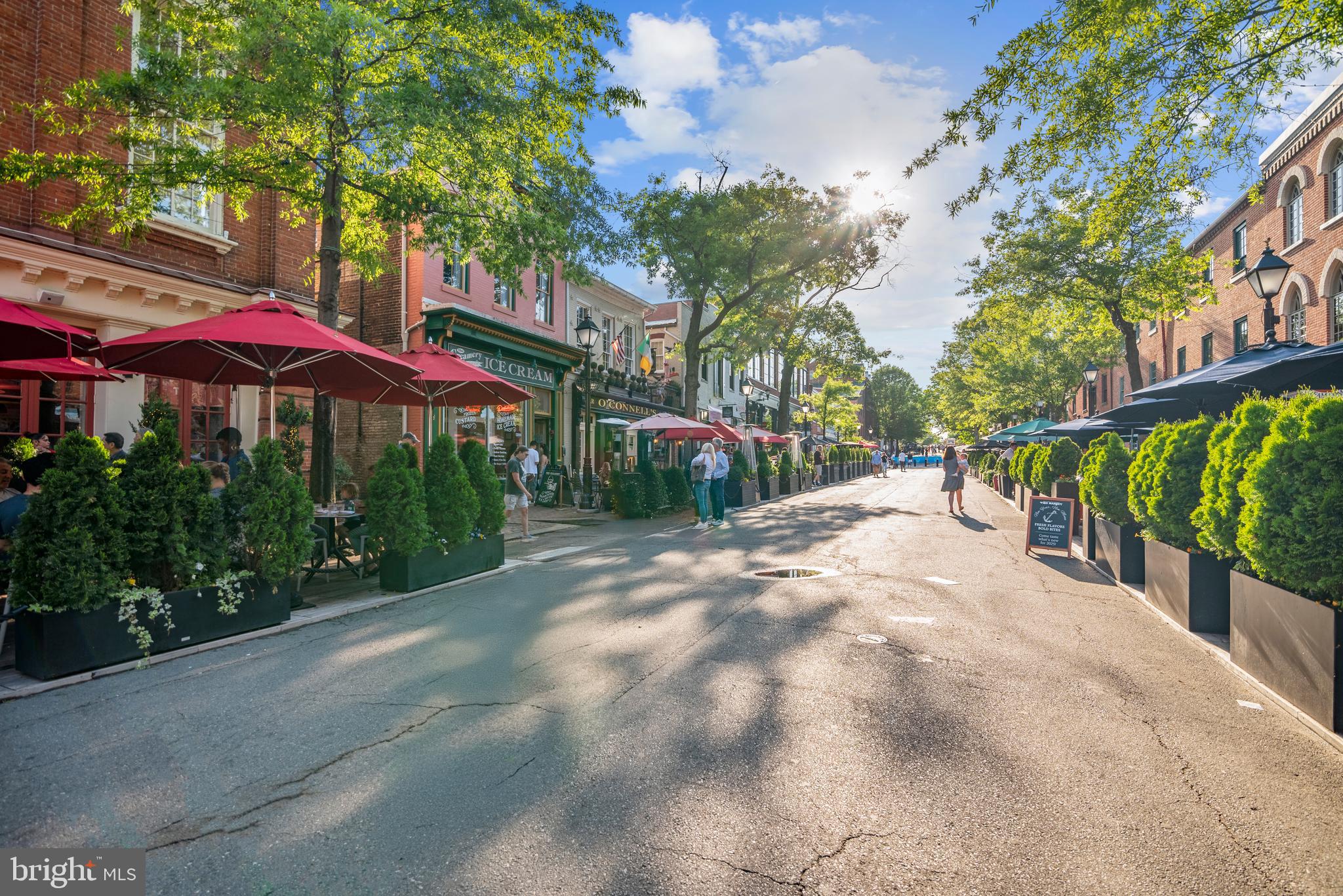 545 East Braddock Road, Unit 302 Alexandria, VA 22314 - Photo 36 of 36 a view of a street with a patio