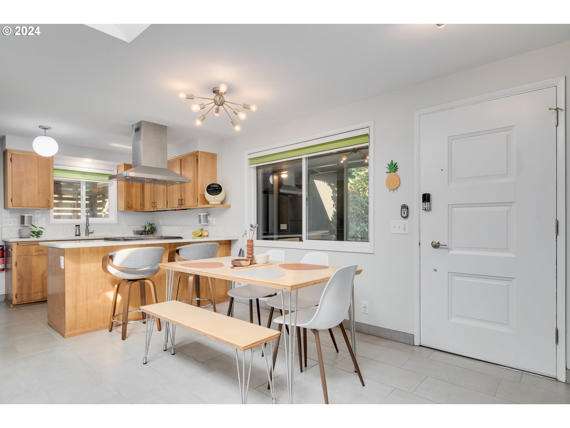 1935 Sylvan Street Eugene, OR 97403 - Photo 13 of 48