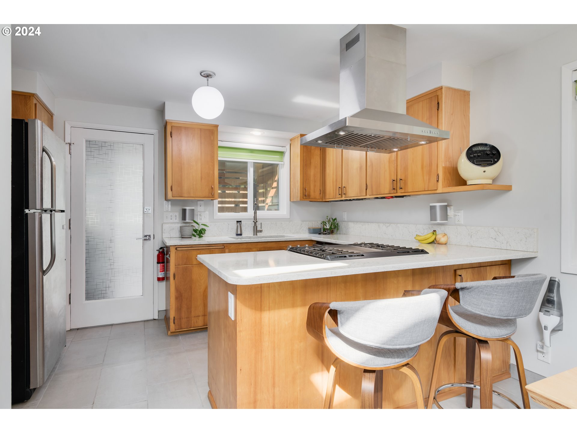 1935 Sylvan Street Eugene, OR 97403 - Photo 14 of 48