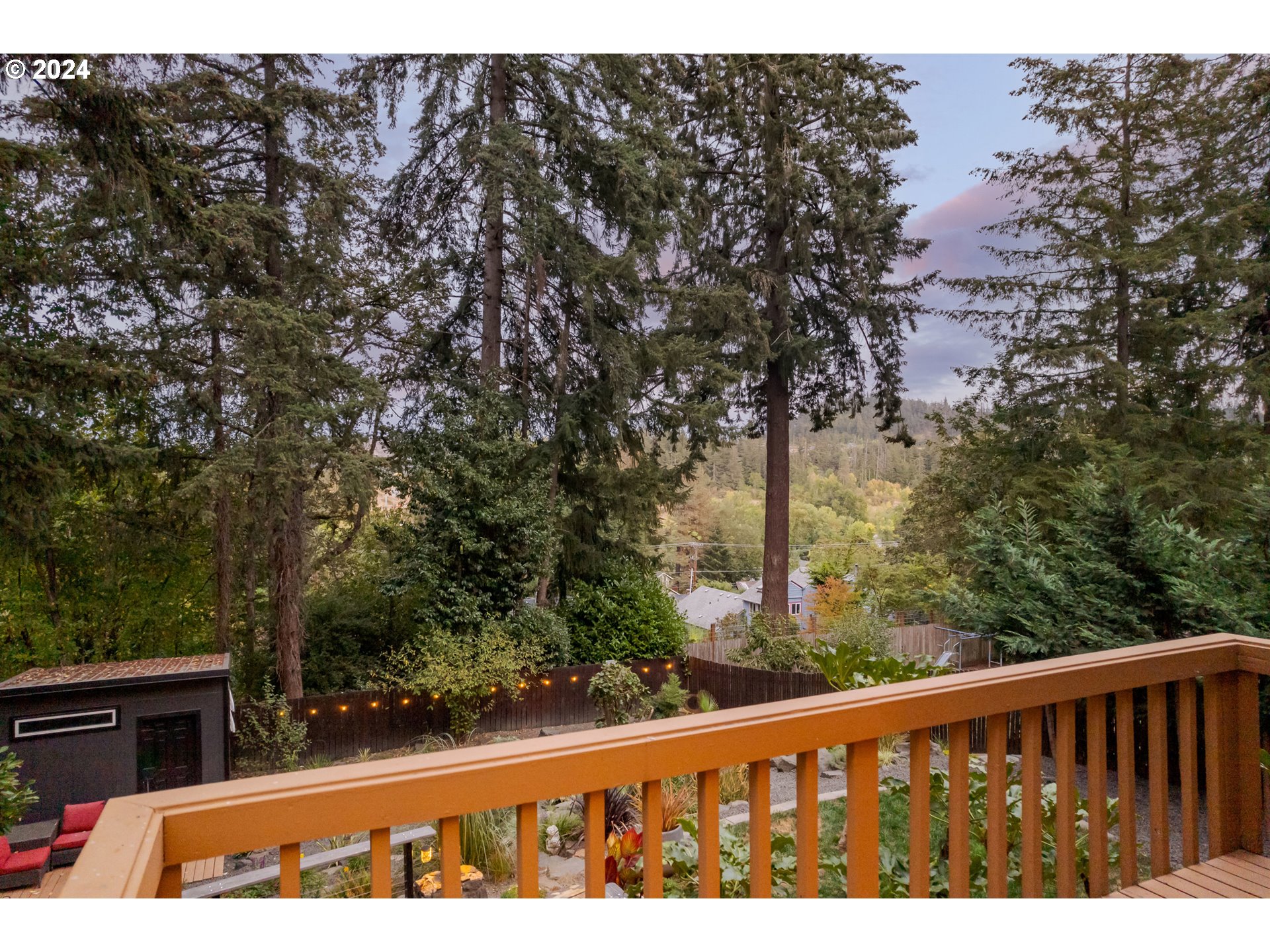 1935 Sylvan Street Eugene, OR 97403 - Photo 22 of 48