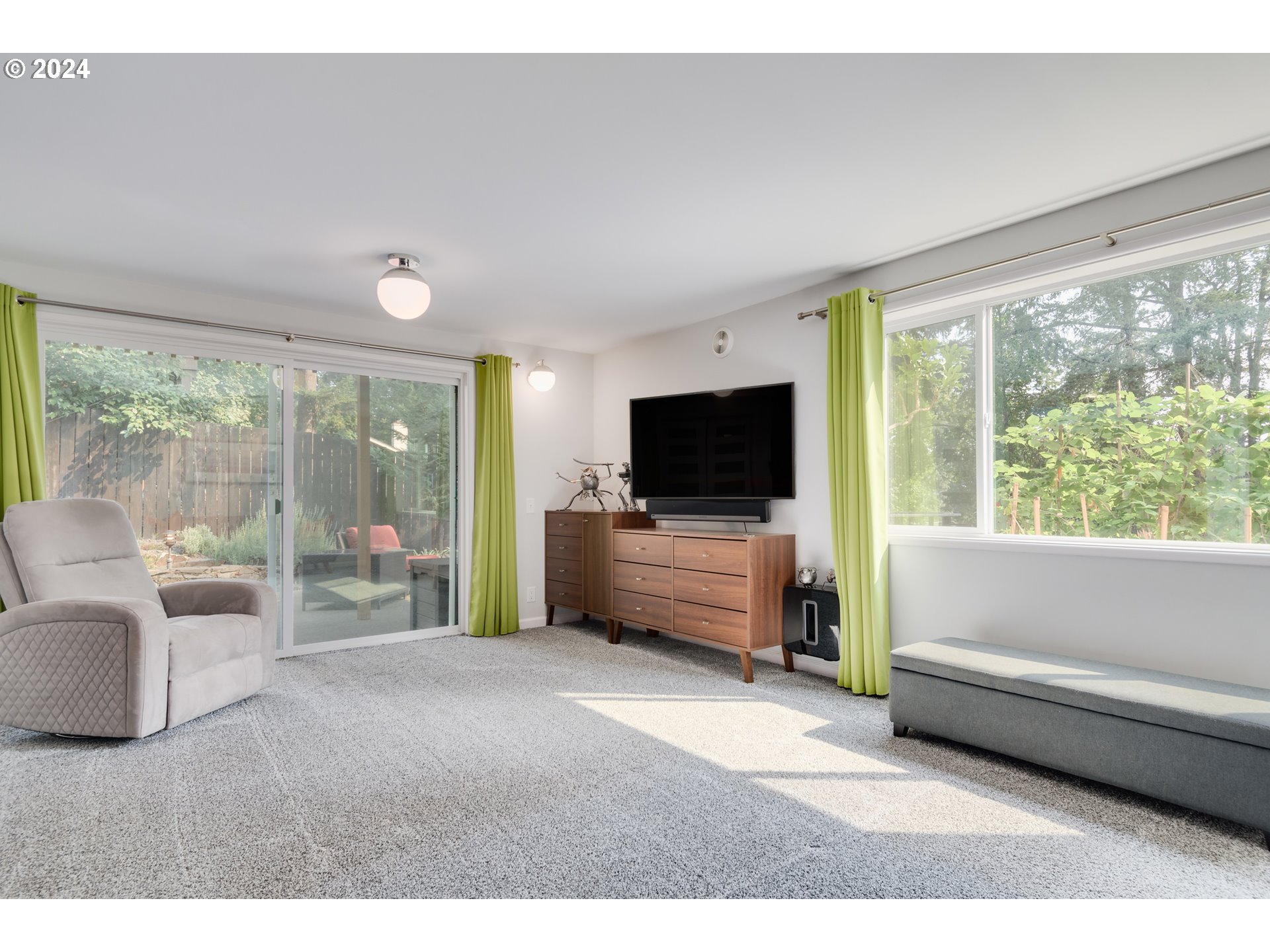 1935 Sylvan Street Eugene, OR 97403 - Photo 29 of 48