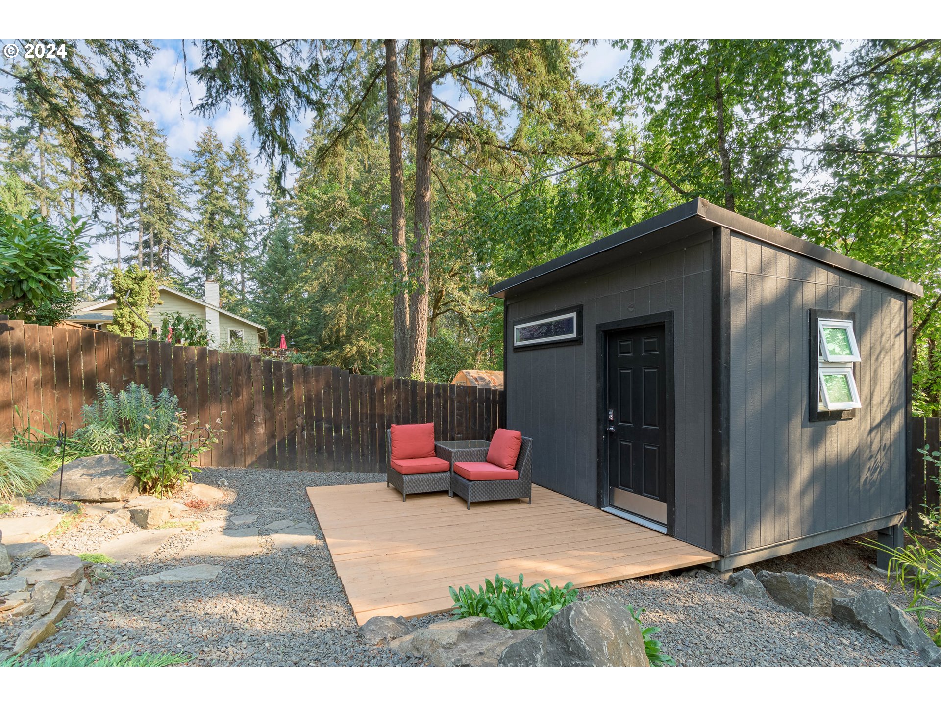 1935 Sylvan Street Eugene, OR 97403 - Photo 39 of 48