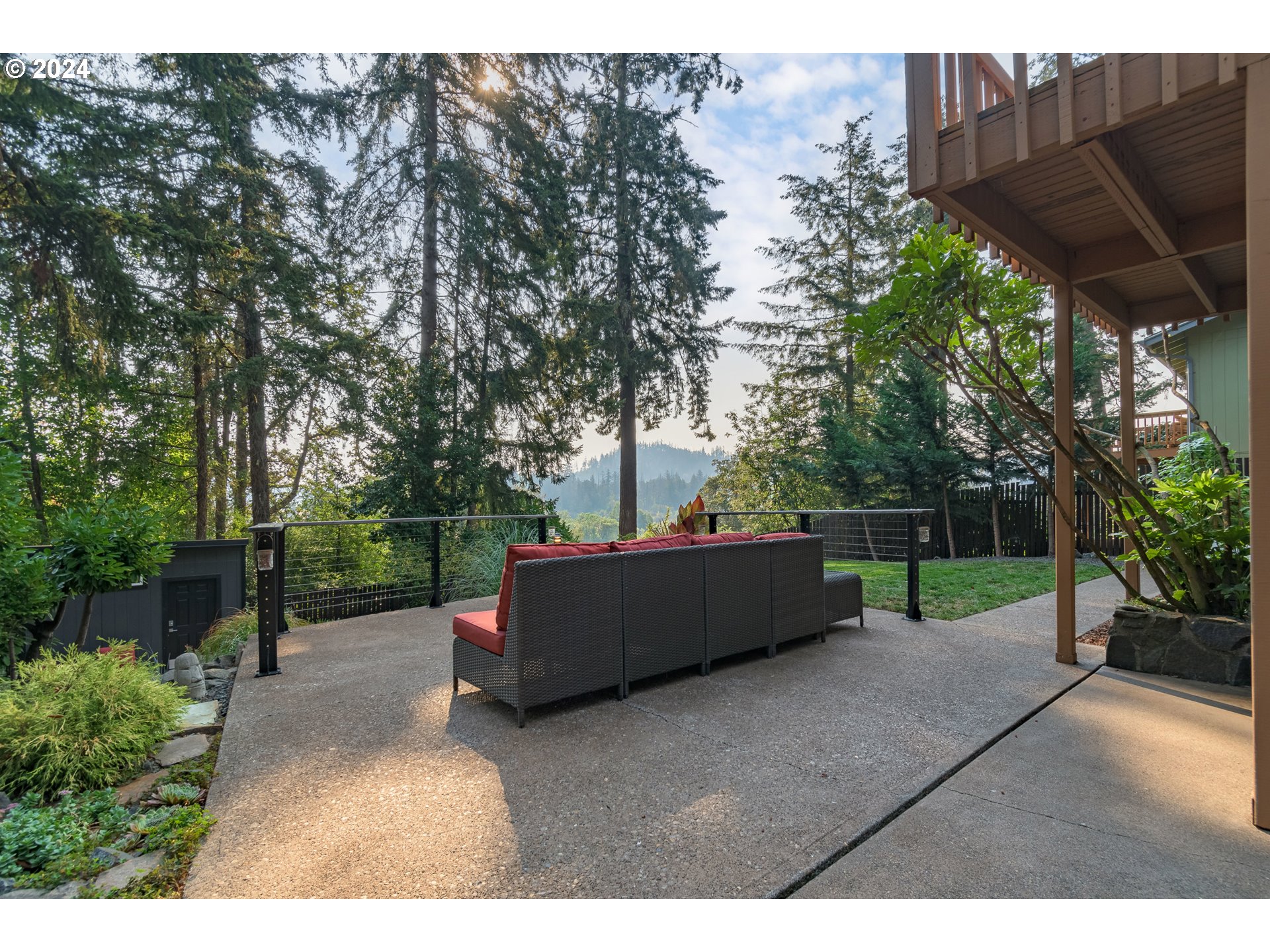 1935 Sylvan Street Eugene, OR 97403 - Photo 40 of 48