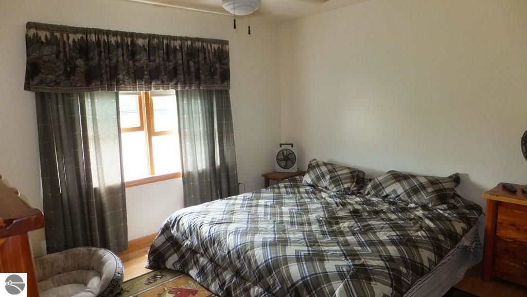 15200 Stanley Road Beulah, MI 49617 - Photo 15 of 45 1786045-14.JPG