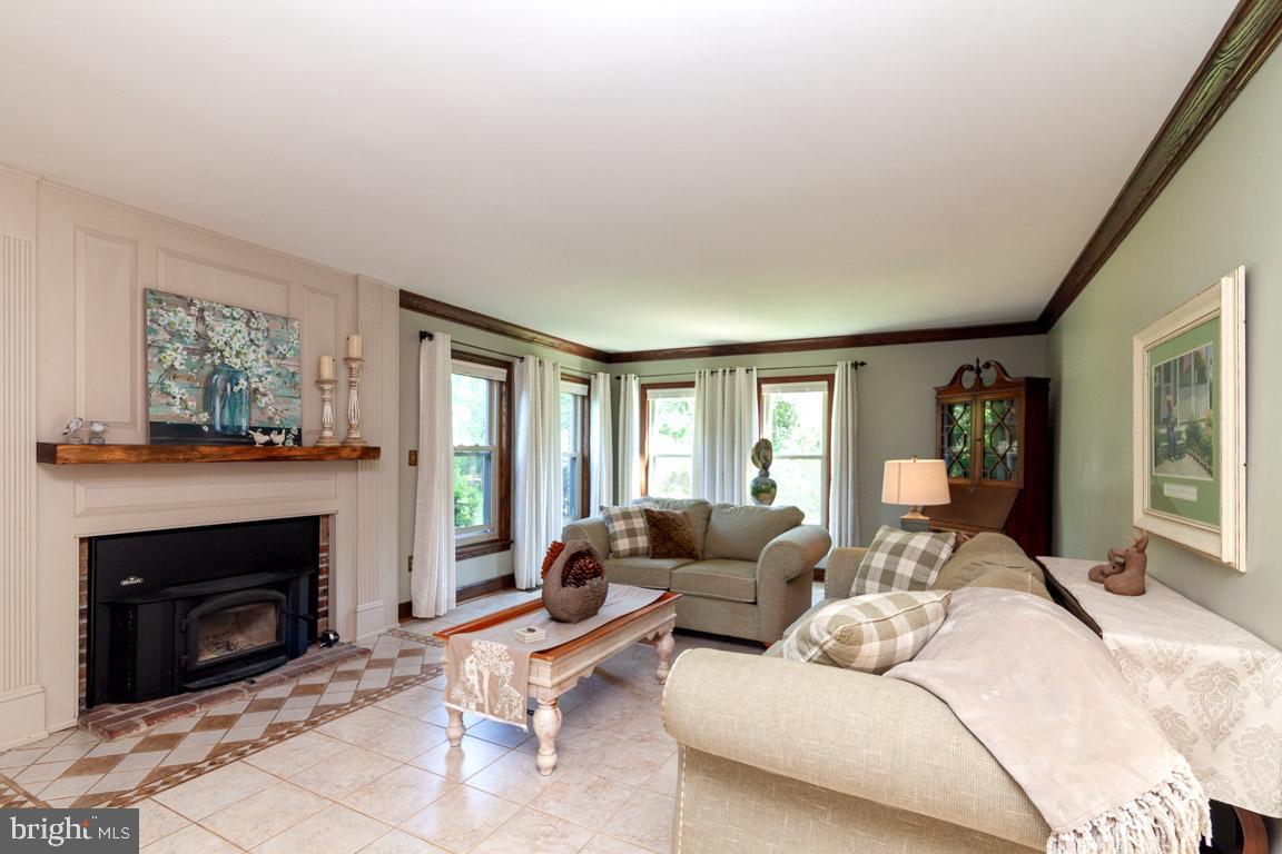 4361 High Ridge Road Haymarket, VA 20169 - Photo 11 of 51 Gallery Image 11