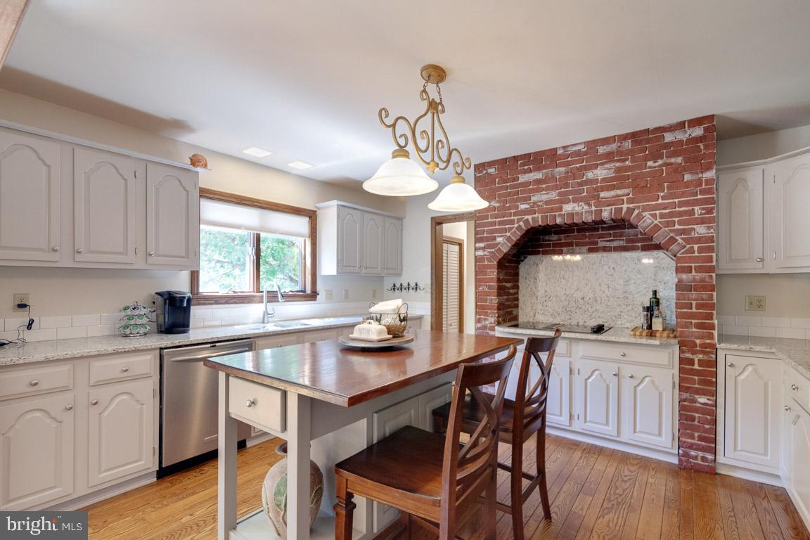 4361 High Ridge Road Haymarket, VA 20169 - Photo 16 of 51 Gallery Image 16