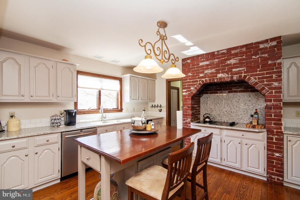 4361 High Ridge Road Haymarket, VA 20169 - Photo 19 of 51 Gallery Image 19