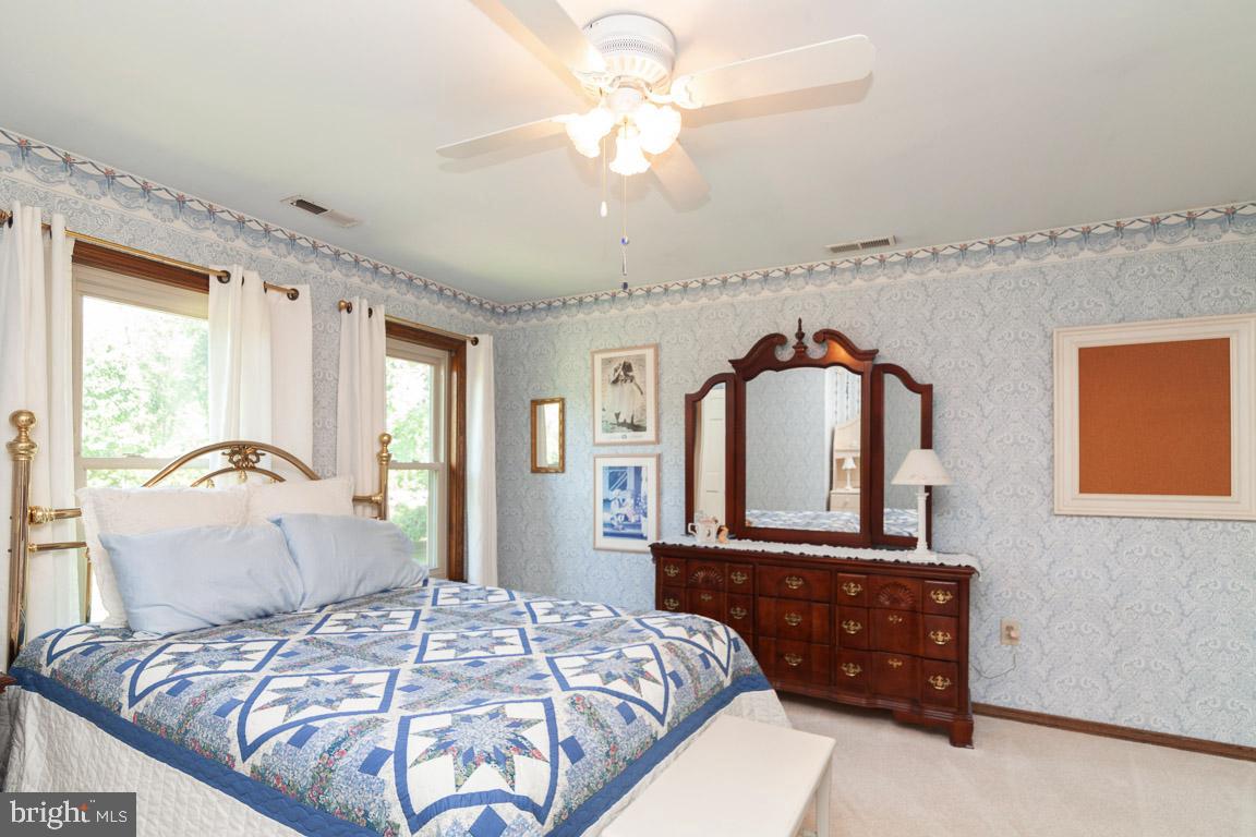 4361 High Ridge Road Haymarket, VA 20169 - Photo 33 of 51 Gallery Image 33
