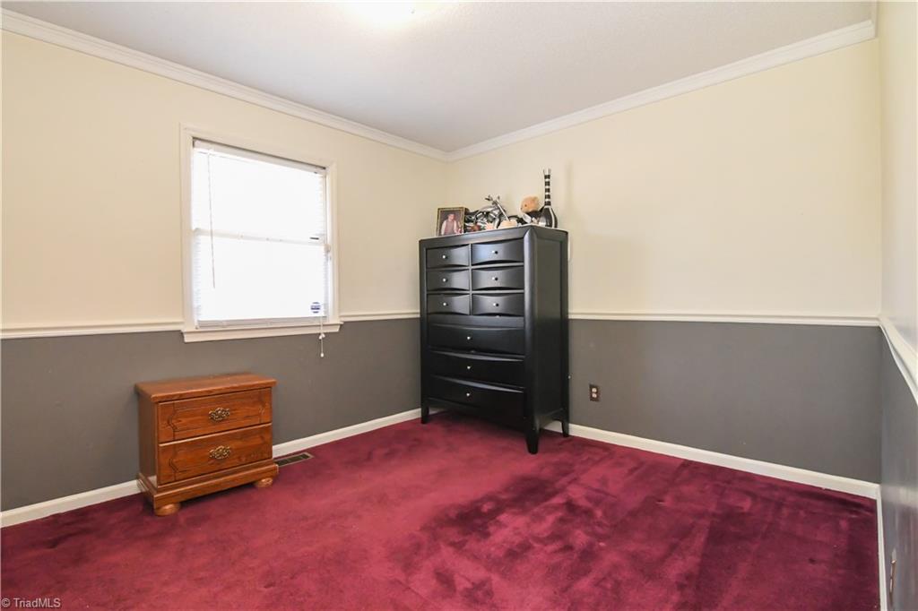 185 Spring Garden Circle High Point, NC 27260 - Photo 11 of 19 Gallery Image 11