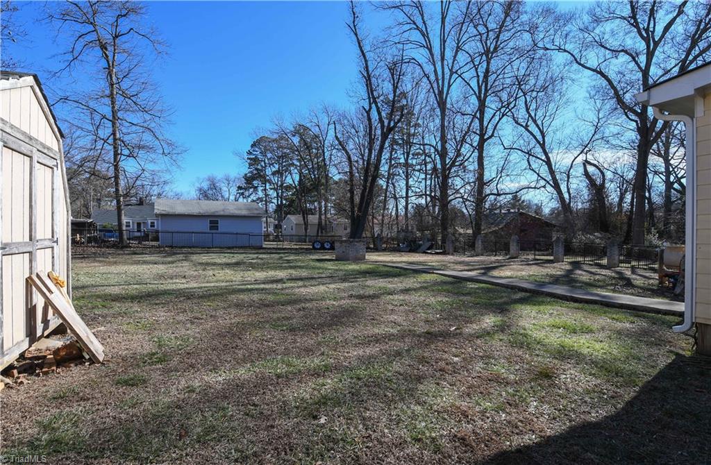 185 Spring Garden Circle High Point, NC 27260 - Photo 18 of 19 Gallery Image 18