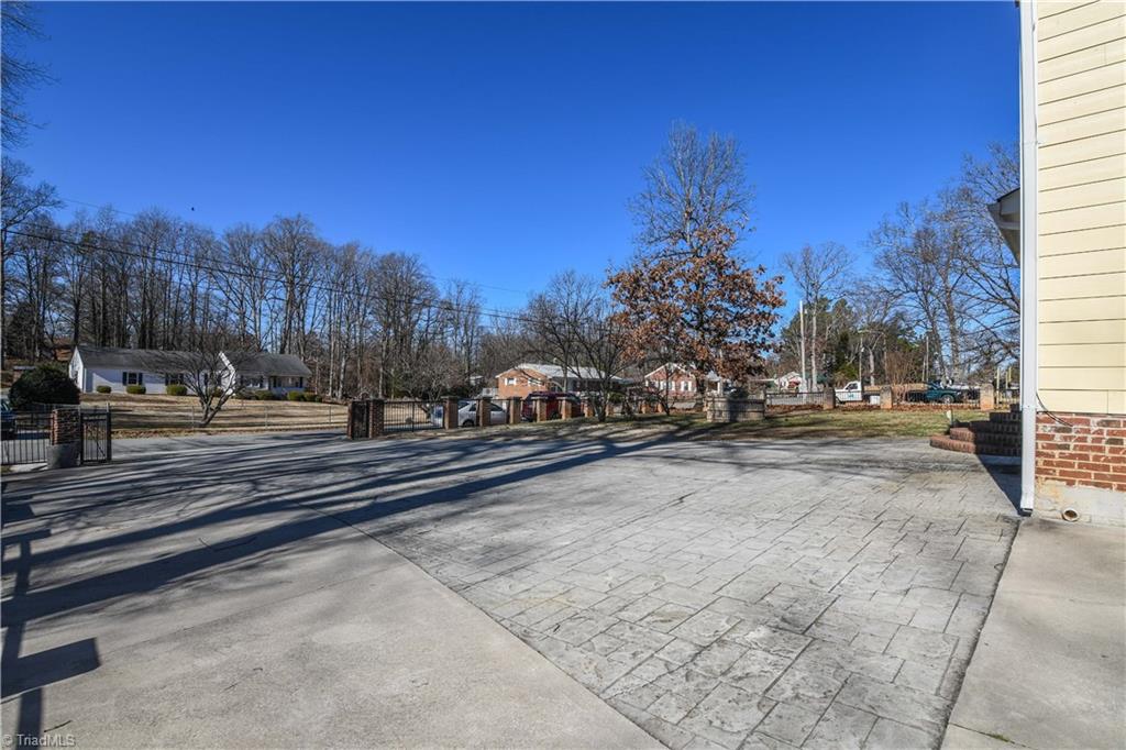 185 Spring Garden Circle High Point, NC 27260 - Photo 19 of 19 Gallery Image 19