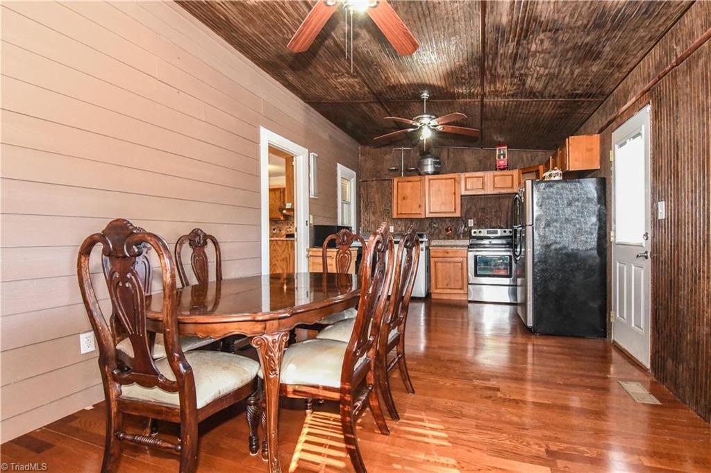 185 Spring Garden Circle High Point, NC 27260 - Photo 8 of 19 Gallery Image 8