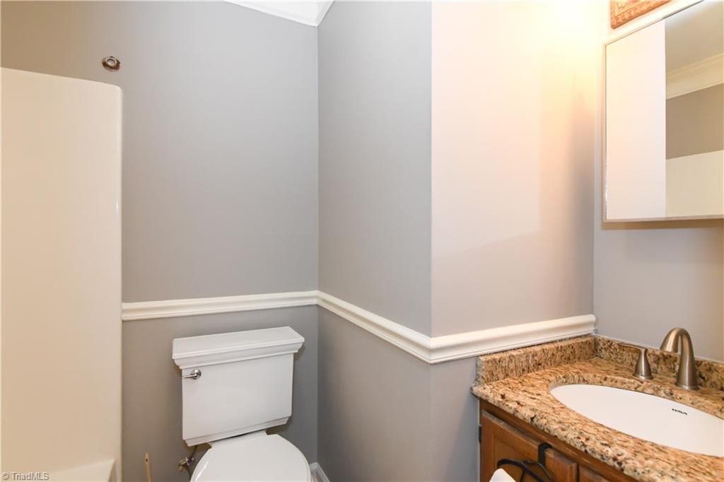 185 Spring Garden Circle High Point, NC 27260 - Photo 9 of 19 Gallery Image 9