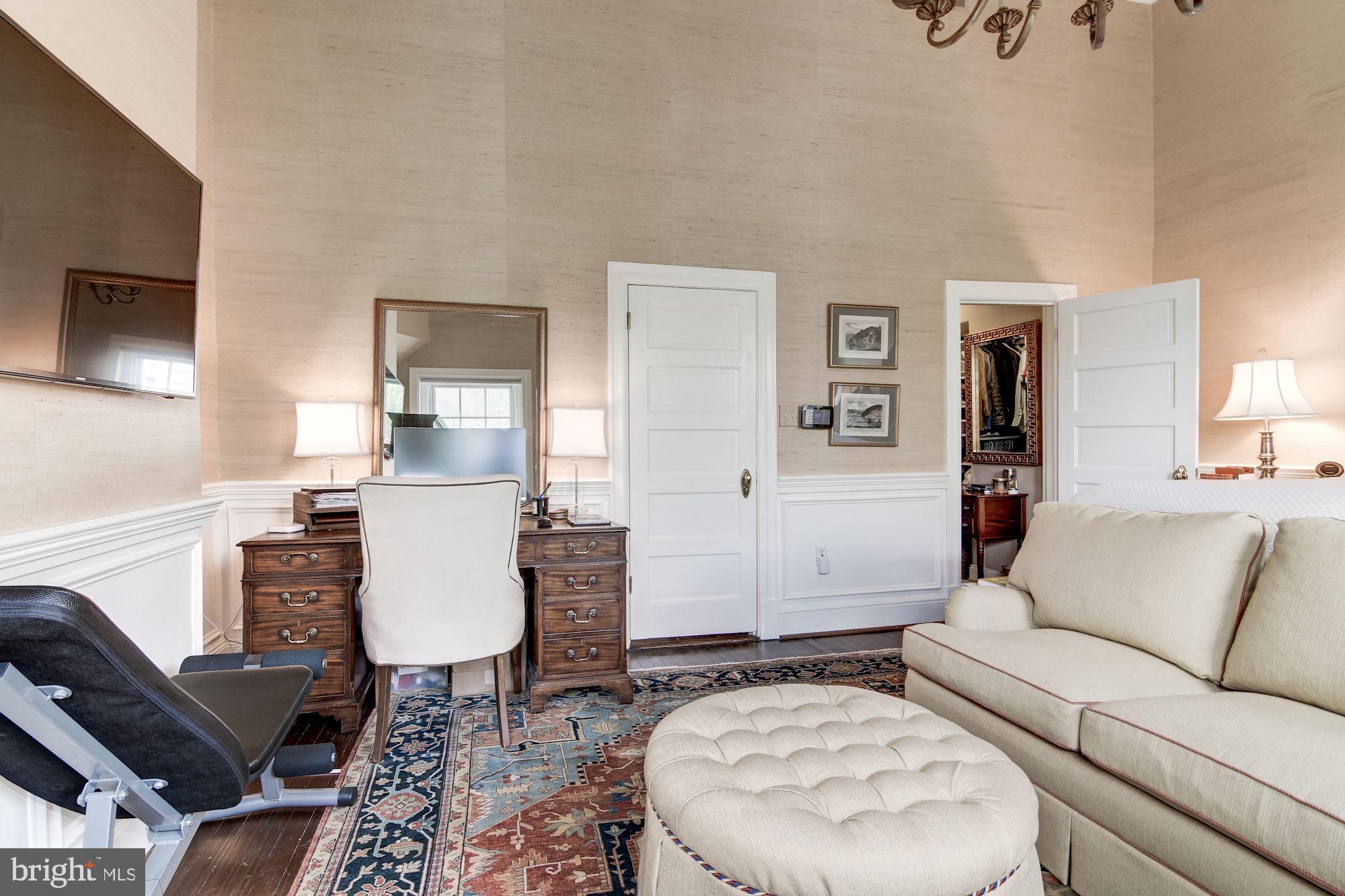 1850 Kalorama Road Northwest, Unit A Washington, DC 20009 - Photo 15 of 35 Master Bedroom