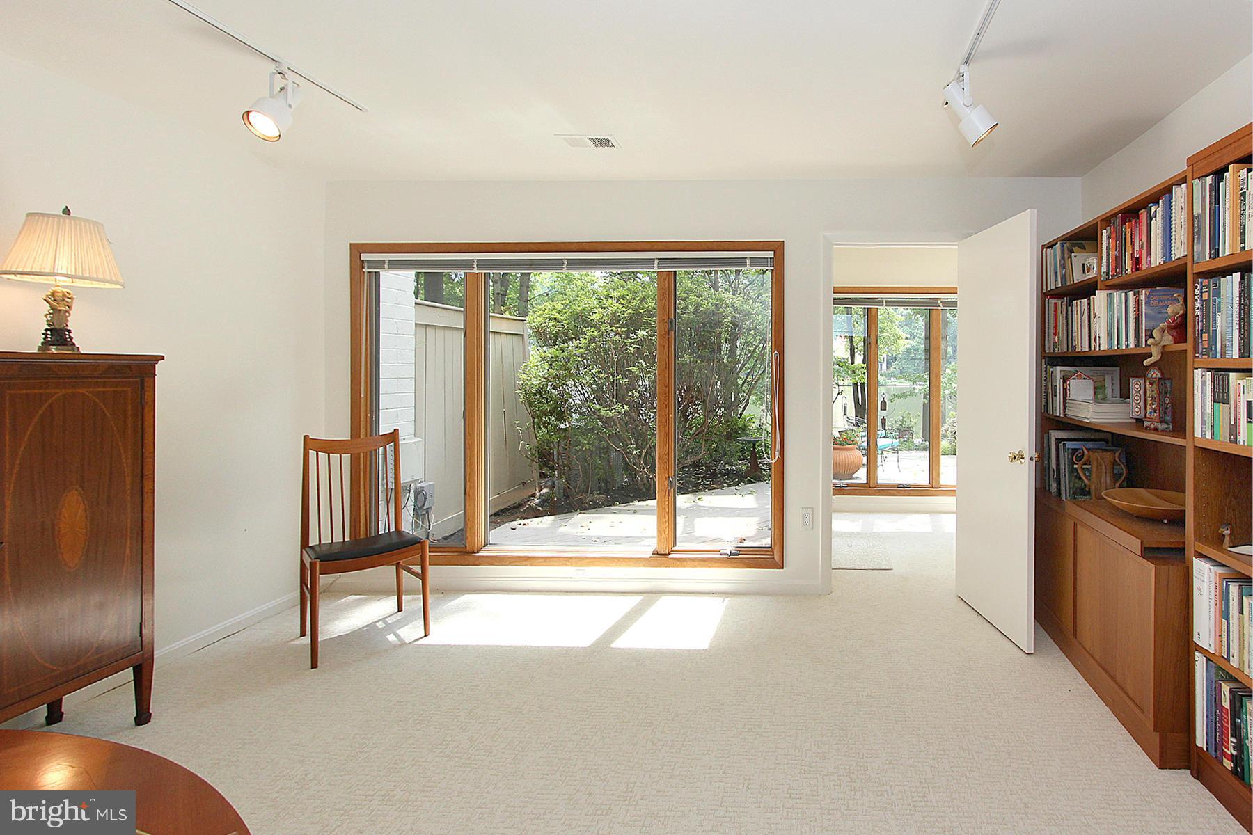 1600 Waters Edge Lane Reston, VA 20190 - Photo 22 of 30 Bedroom4 Downstairs