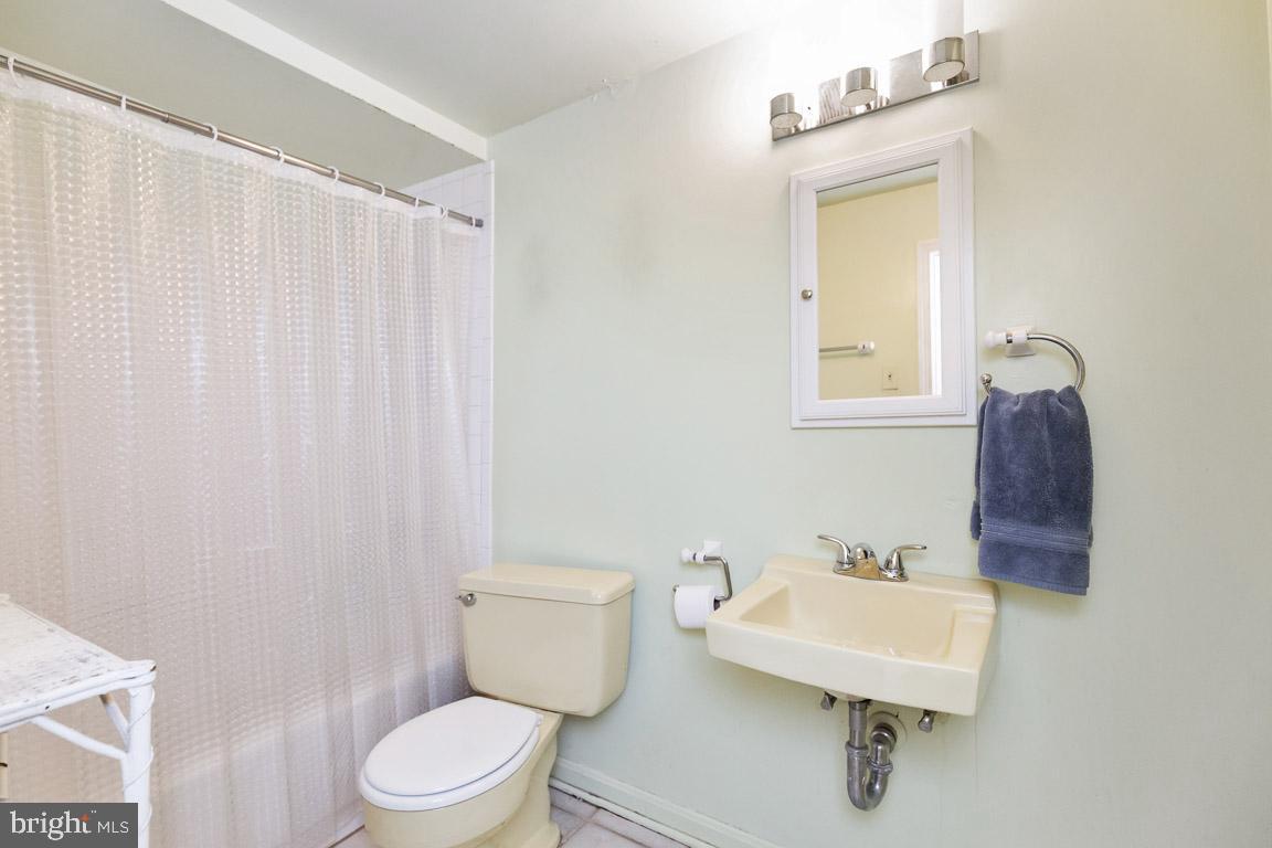 8628 Cromwell Drive Springfield, VA 22151 - Photo 24 of 30 Gallery Image 24