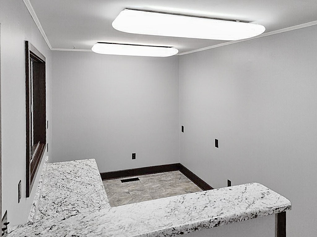 395 River Road Decatur, TN 37322 - Photo 5 of 11 a bedroom with a bed and a window