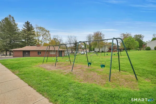 $218,000 | 43 Carillon Drive, Unit A, Rocky Hill, CT 06067
