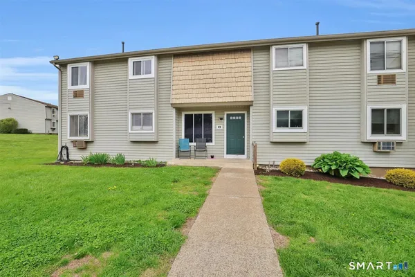 $218,000 | 43 Carillon Drive, Unit A, Rocky Hill, CT 06067
