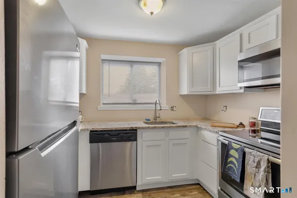 $218,000 | 43 Carillon Drive, Unit A, Rocky Hill, CT 06067
