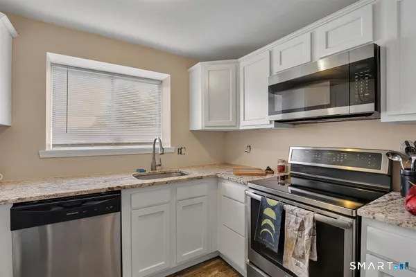 $218,000 | 43 Carillon Drive, Unit A, Rocky Hill, CT 06067