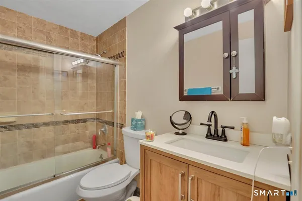 $218,000 | 43 Carillon Drive, Unit A, Rocky Hill, CT 06067