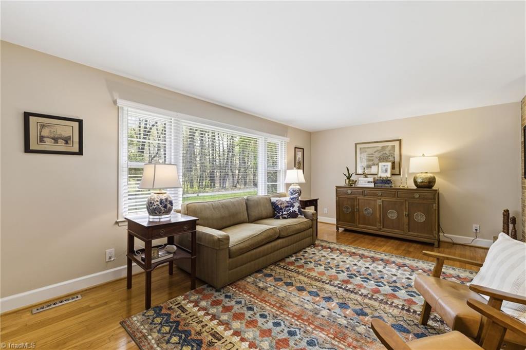 205 Frederick Road Greensboro, NC 27455 - Photo 11 of 49 main level living room