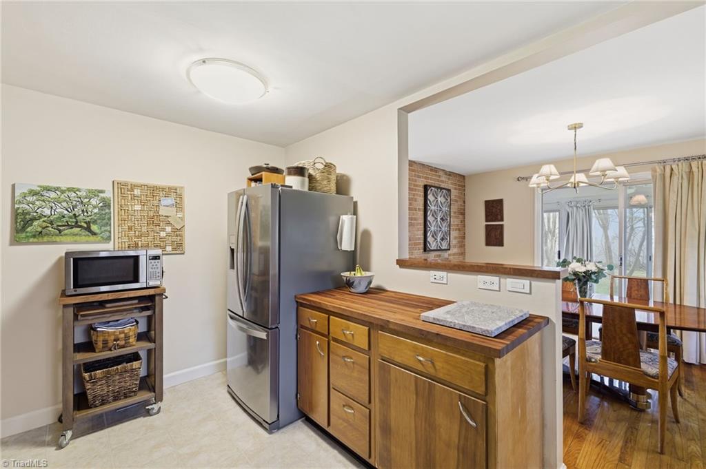 205 Frederick Road Greensboro, NC 27455 - Photo 16 of 49