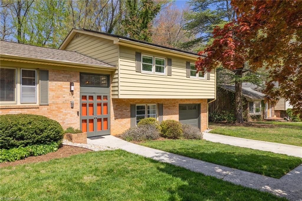 205 Frederick Road Greensboro, NC 27455 - Photo 2 of 49