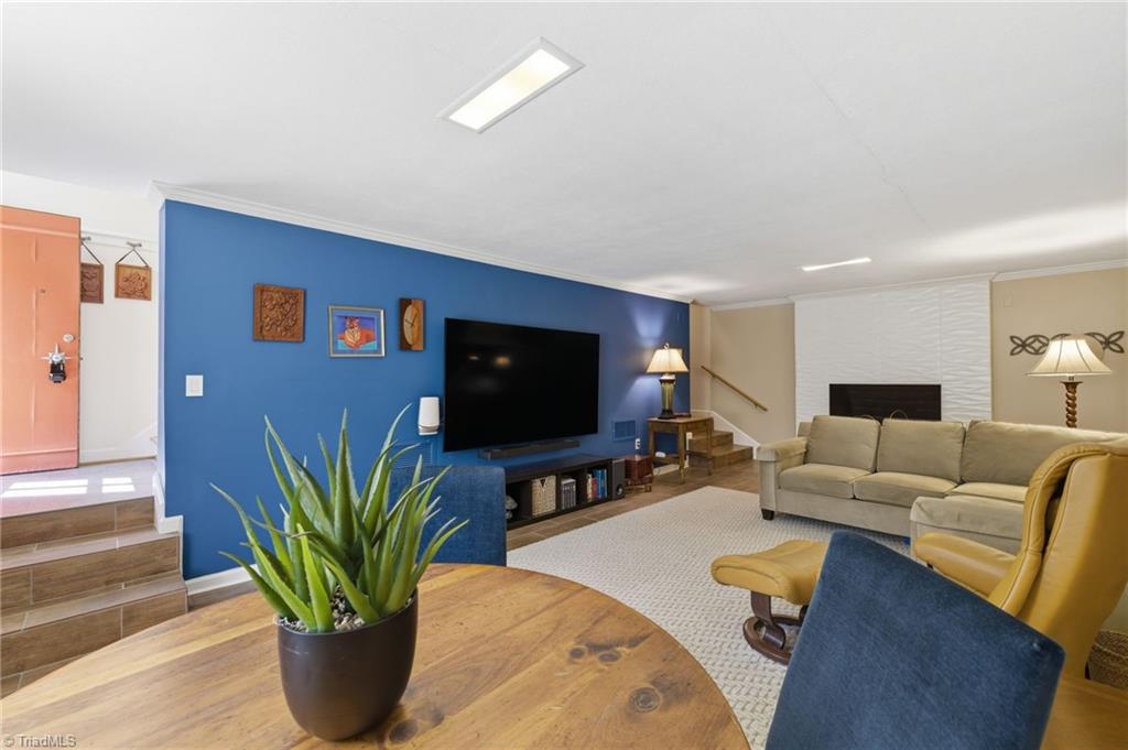 205 Frederick Road Greensboro, NC 27455 - Photo 22 of 49 lower level den