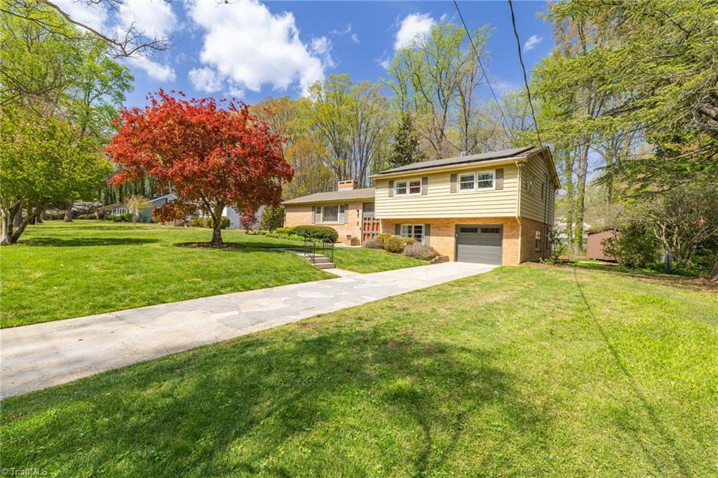 205 Frederick Road Greensboro, NC 27455 - Photo 3 of 49