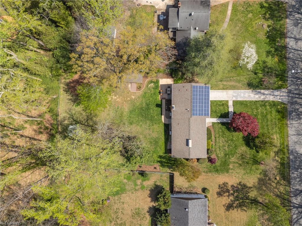205 Frederick Road Greensboro, NC 27455 - Photo 46 of 49